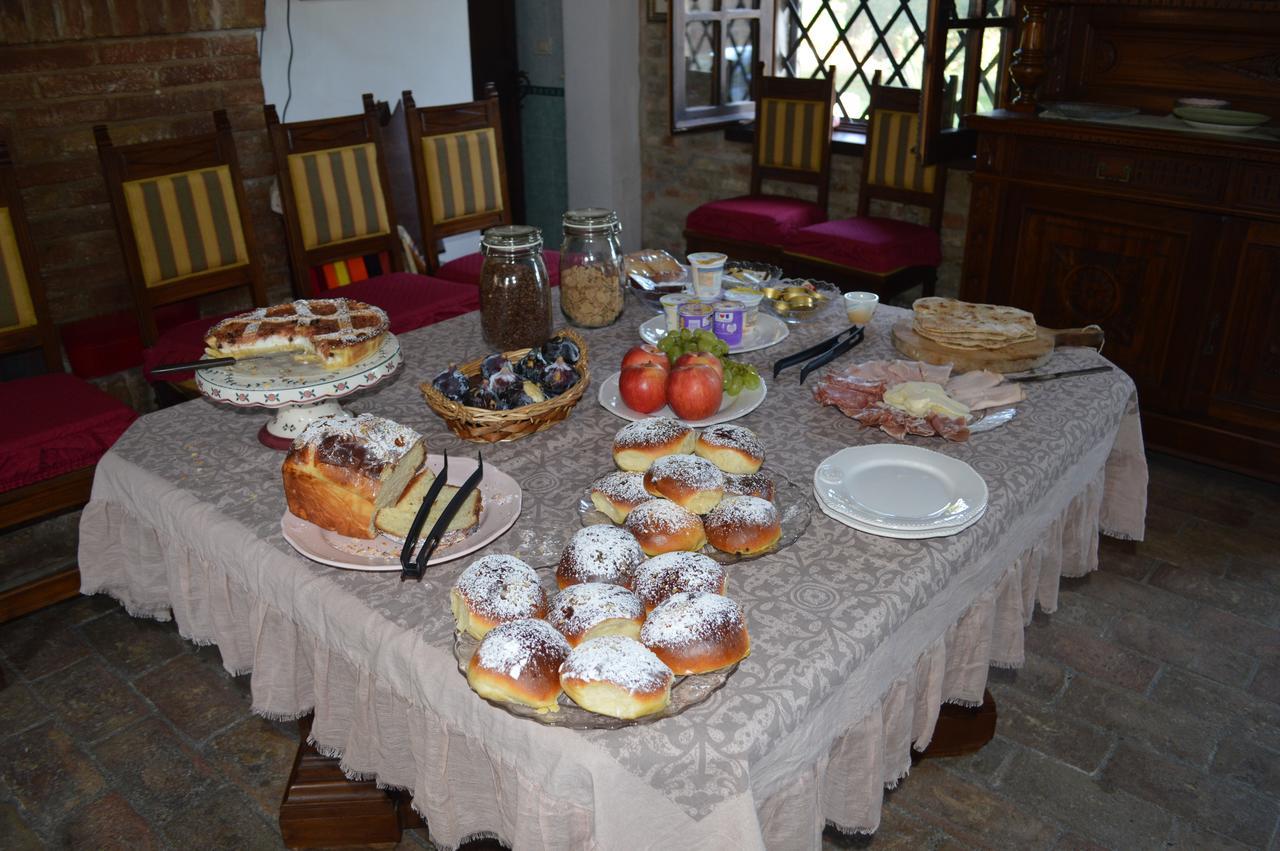 Bed and Breakfast Antico Casale Fossacieca Чивитанова-Марке Экстерьер фото